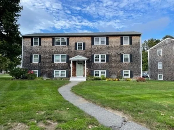 20 Beacon Ave APT 2, Newburyport, MA 01950