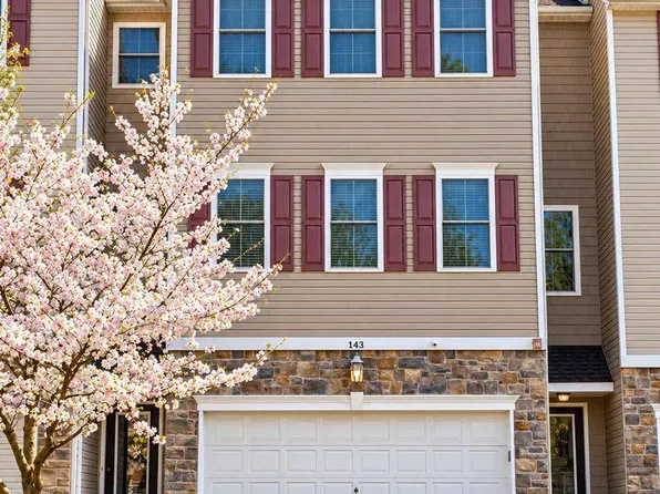 143 Saddlebrook Dr, Bensalem, PA 19020