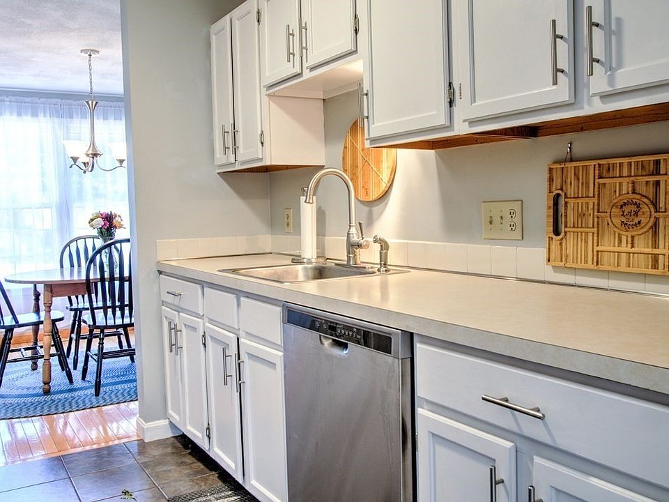 75 Quail Run Tewksbury, MA, 01876 Apartments for Rent Zillow