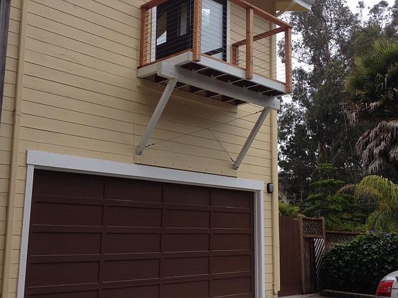 3rd image of 627 Club House Dr