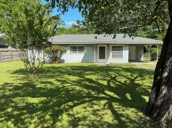 108 Sunset Dr, Eufaula, AL 36027
