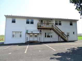 66 Galenson Ln APT 1, New Holland, PA 17557