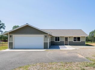 2584 Old Oregon Trl, Redding, CA 96003