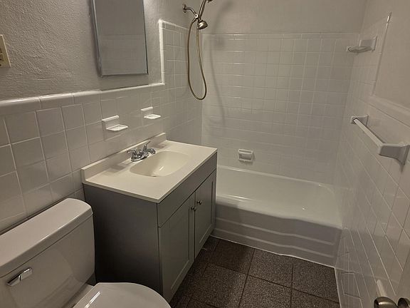 5th image of 2235 Anna Dr