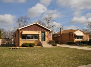 5000 Wick Dr, Oak Lawn, IL