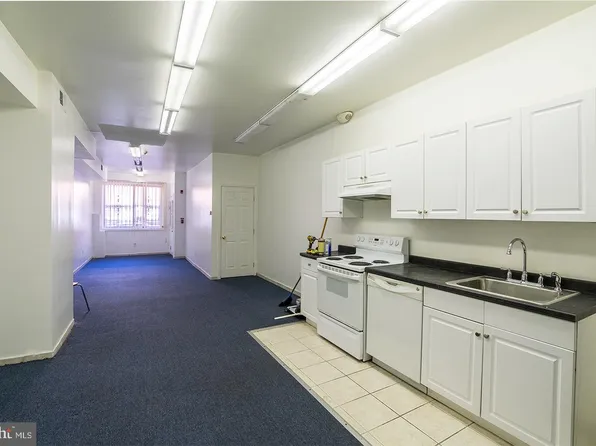 1222 South St #1, Philadelphia, PA 19147