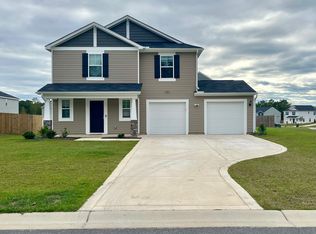 206 Chinook Ln, Raeford, NC 28376
