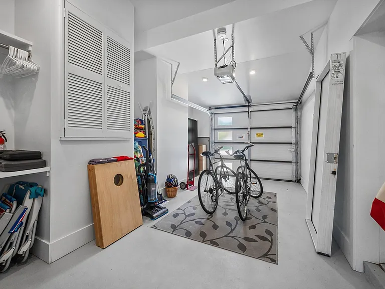 115 Highland Ln — Photo 24