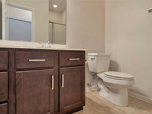 5th image of 8905 Silent Brook Ln