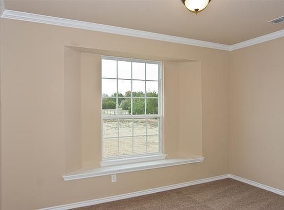 4th image of 726 Cross Creek Dr