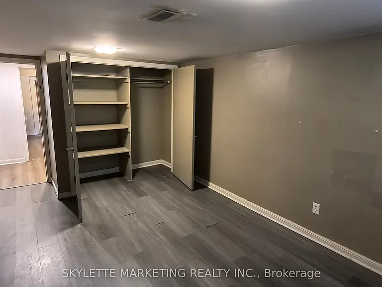 34 Ravenscroft Cir #BASEMENT — Photo 12