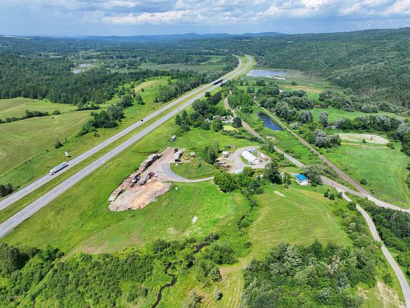 5th image of 109 River Road
