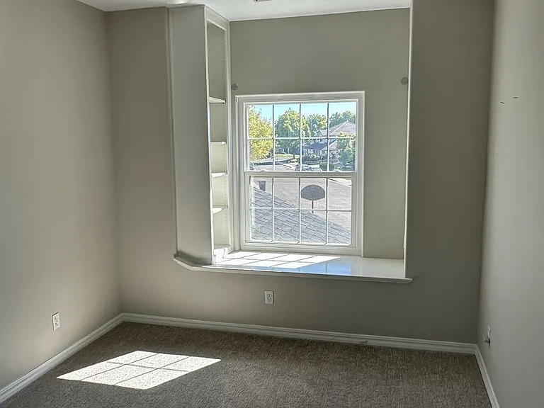 511 Lone Oak Ct — Photo 22