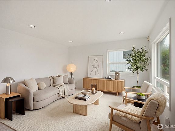 2nd image of 8914 30th Avenue NW