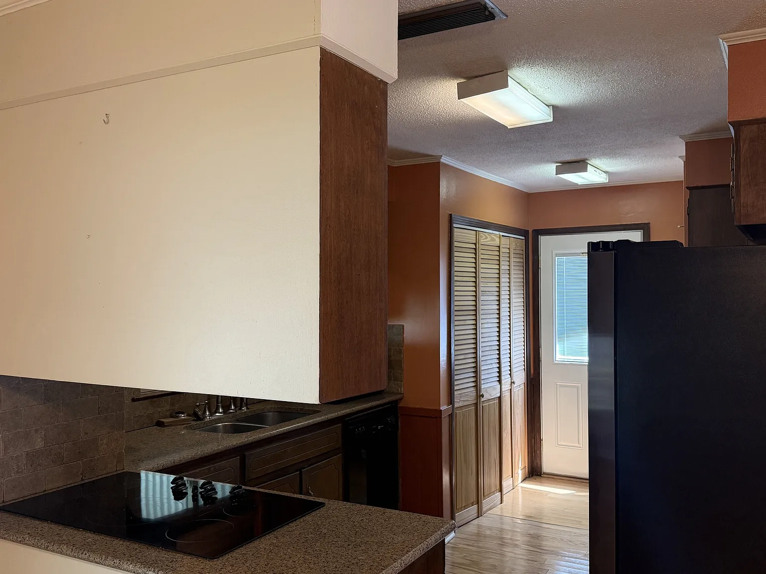3 bed, 2.0 bath, 1542 sqft, $1,395 — Photo 4