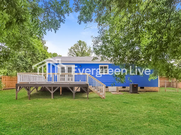 421 N Allen Rd — Photo 15
