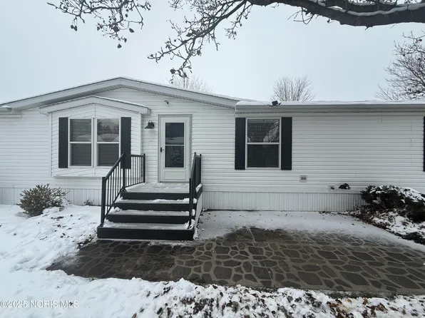 14900 County Road H #75, Wauseon, OH 43567