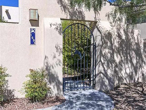 3rd image of 1691 Boulders Dr