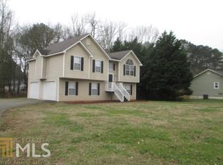 30 Saddle Ln, Cartersville, GA 30121