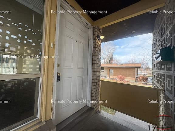 2nd image of 1052 Garfield St #1052