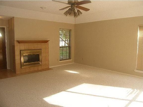 2nd image of 2028 La Prada Pkwy