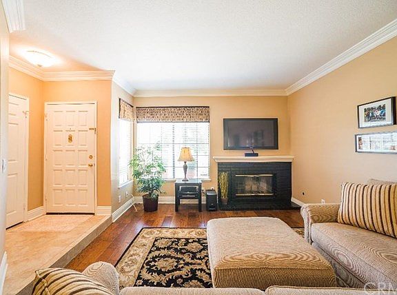 5th image of 338 Country Club Dr Unit B