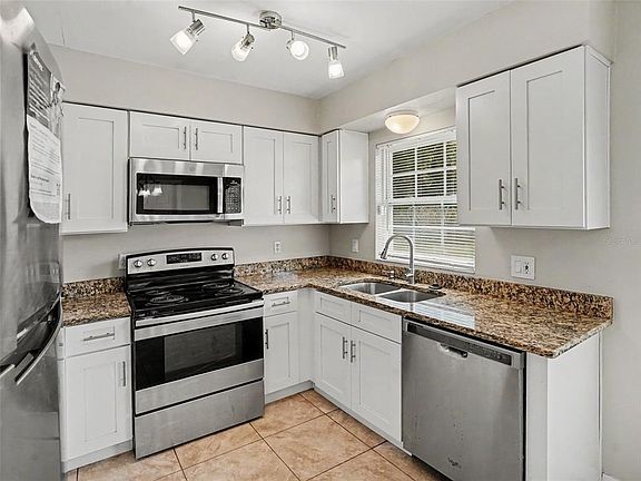 4th image of 3255 KELVINGTON DRIVE