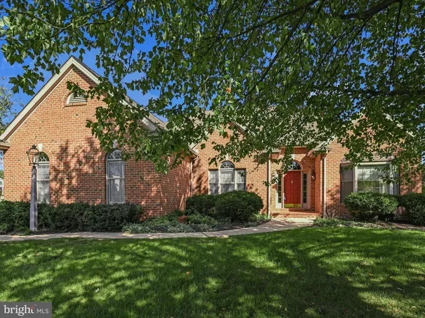 2942 Hearthside Ln, Lancaster, PA 17601