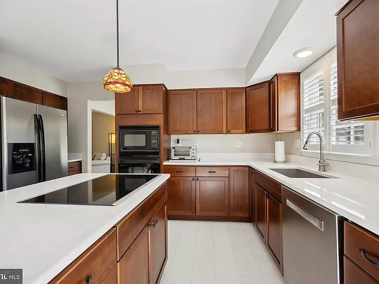 701 Kilduff Ct — Photo 8