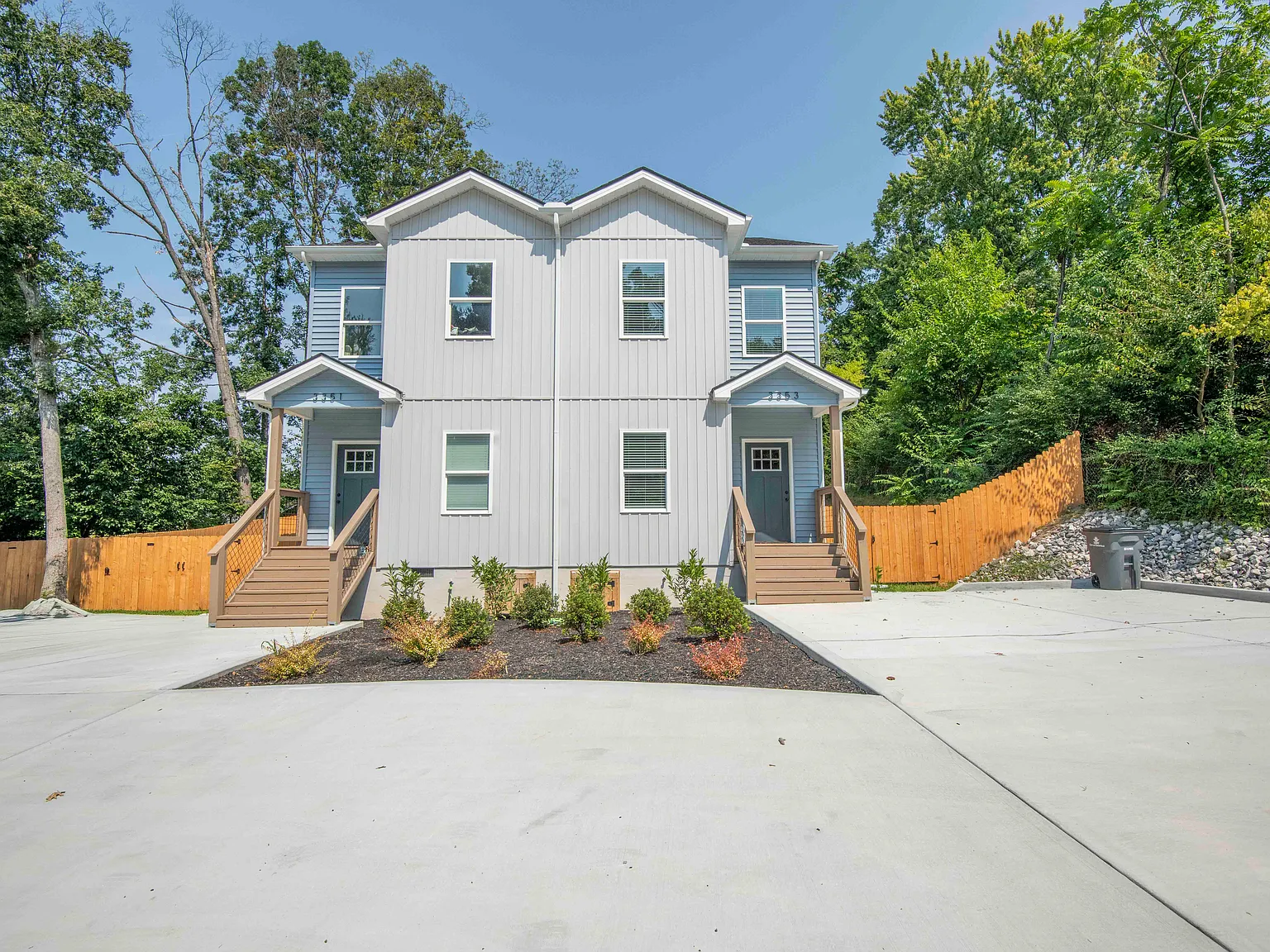 3 bed, 1580 sqft, $2,200 — Photo 1