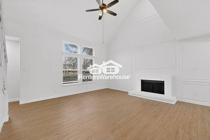 1818 Indian Creek Ct — Photo 6