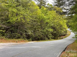 1054 Hawk Mountain Rd, Lake Toxaway, NC 28747