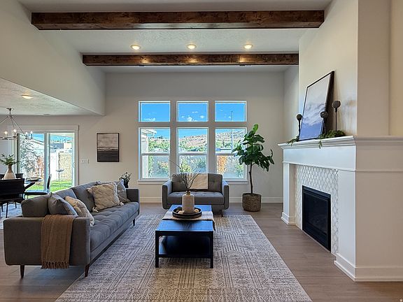 2nd image of 620 E Riverside Way
