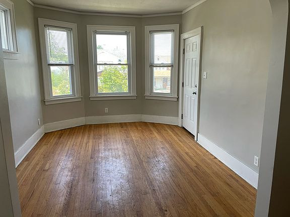 3rd image of 5233 Seebaldt St #5233
