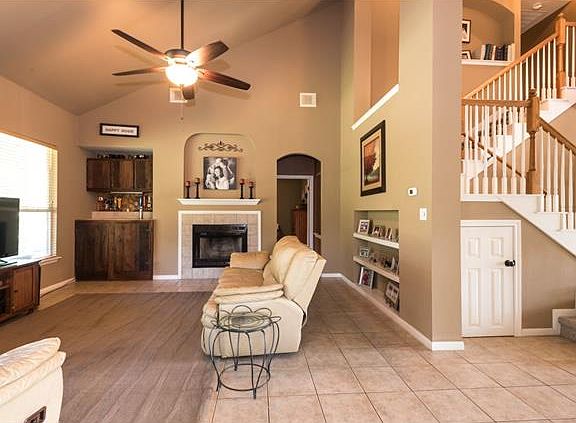 3rd image of 135 Saguaro Dr