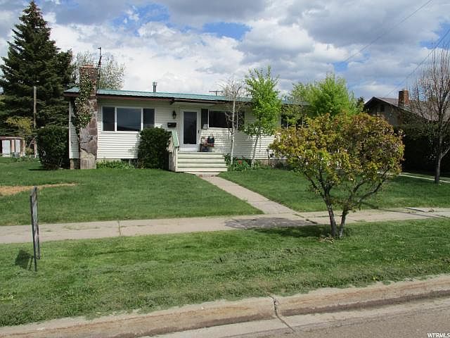 1st image of 372 N 5th St