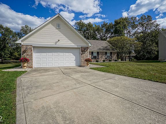 3rd image of 10020 Fountain Springs Ct