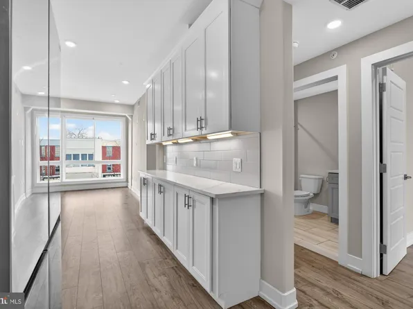 2209 N Broad St, Philadelphia, PA