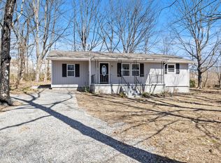 2102 Montvale Rd, Maryville, TN 37803