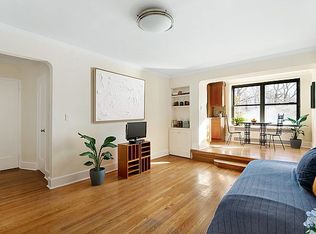 425 Central Park W APT 2B, New York, NY