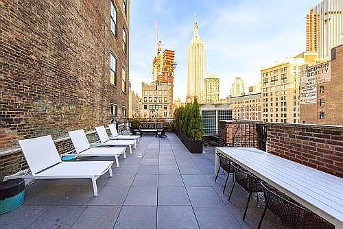 1st image of 43 W 27th St Floor 3