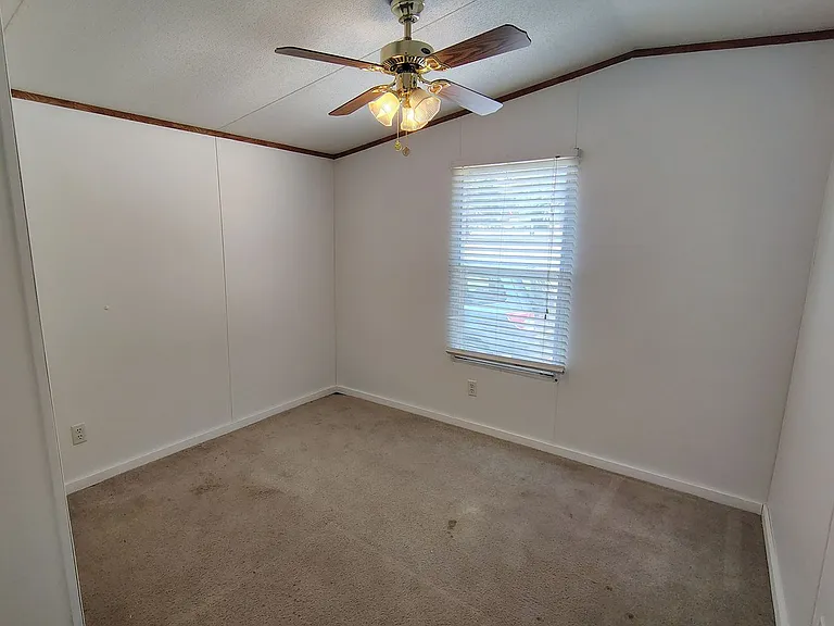 225 Community Dr #2 — Photo 9