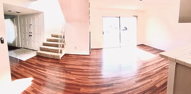 3 bed, 3.5 bath, 2400 sqft, $4,200 — Photo 4