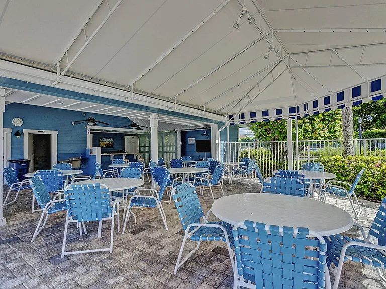 1106 Ocean Dunes Cir — Photo 34