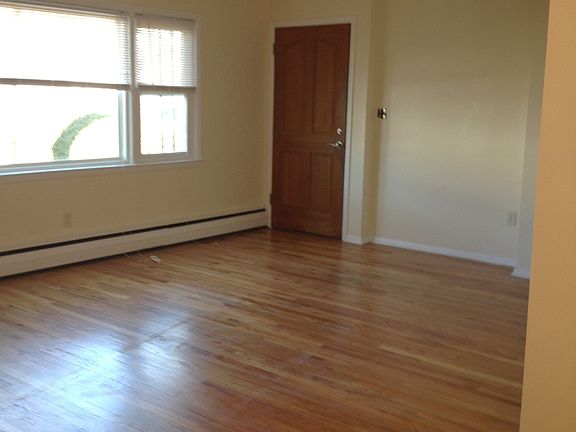 4th image of 306 Boyden Ave