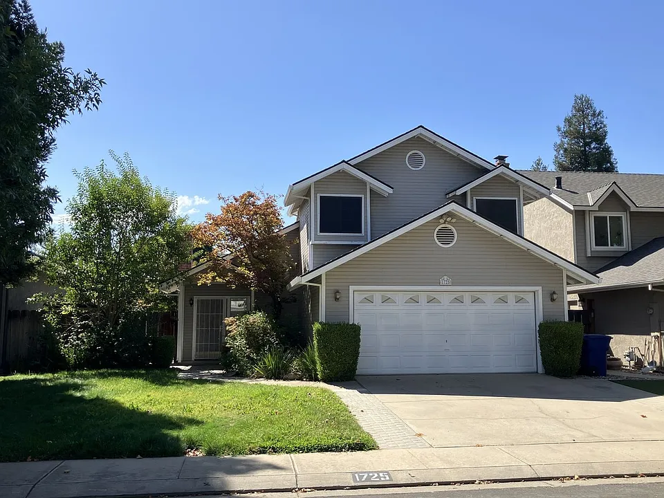 1725 Branchwood Cir