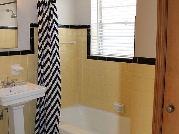 2nd image of 5842 Robert Ave #1W