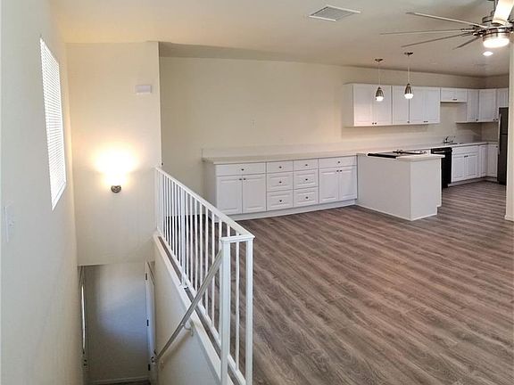 3rd image of 1502 Elizabeth Ave Unit 4
