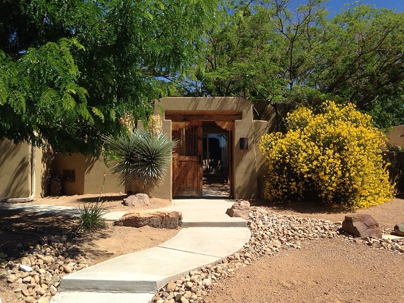 1st image of 6109 Sierra Linda Ave NW