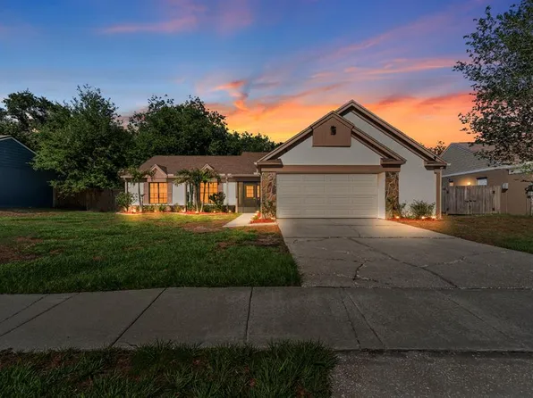 1308 Peachfield Dr, Valrico, FL 33596